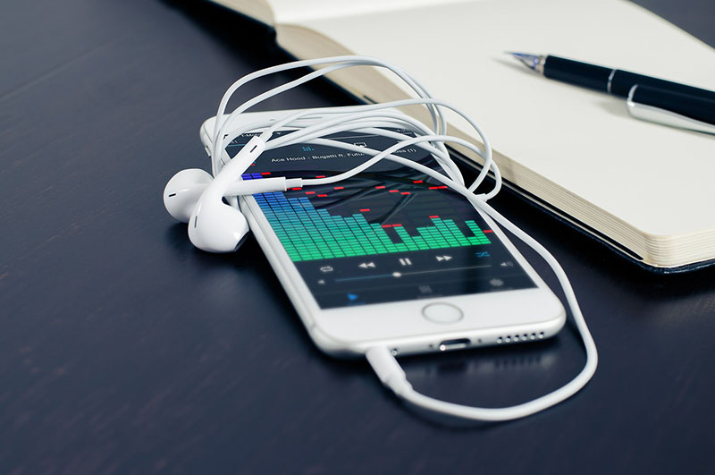 mobile-fone-podcast